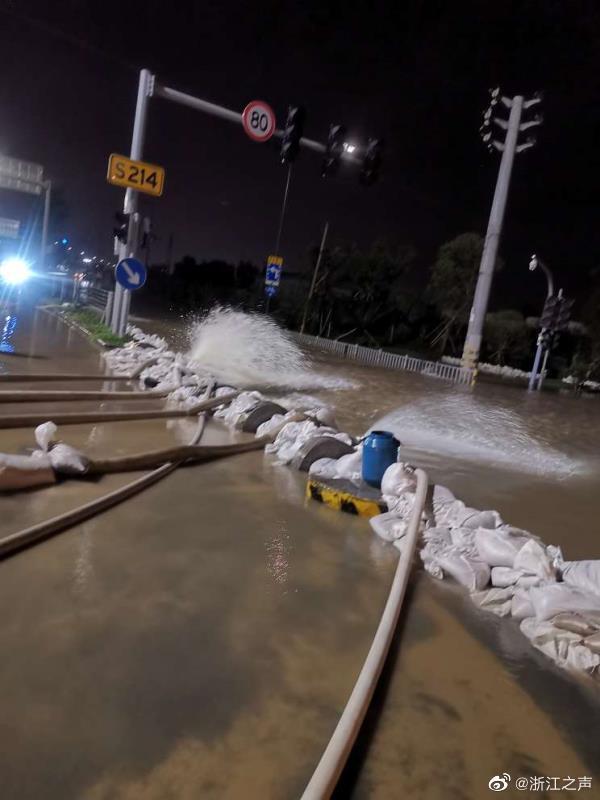 浙江宁波发生江水倒灌