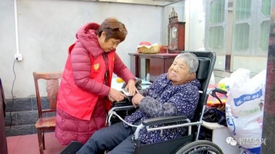 近九成老人选择居家养老 行业专家：市场空间大、暂无成熟的商业模式，需要多方联合探索