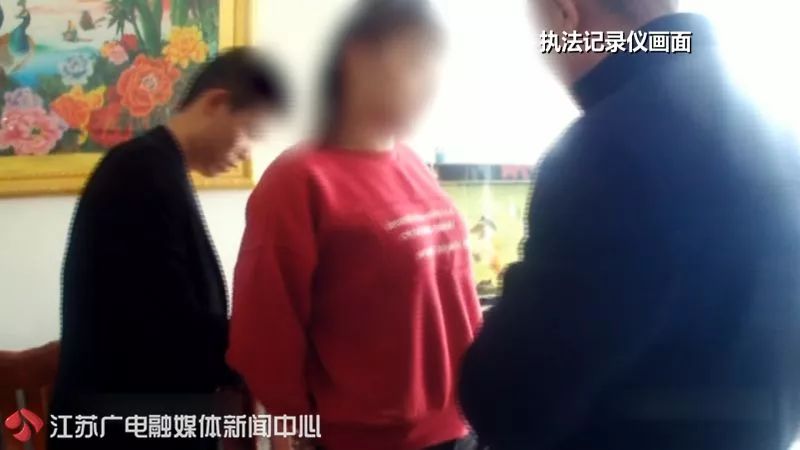 男子订婚后外出打工 女方与他人领证